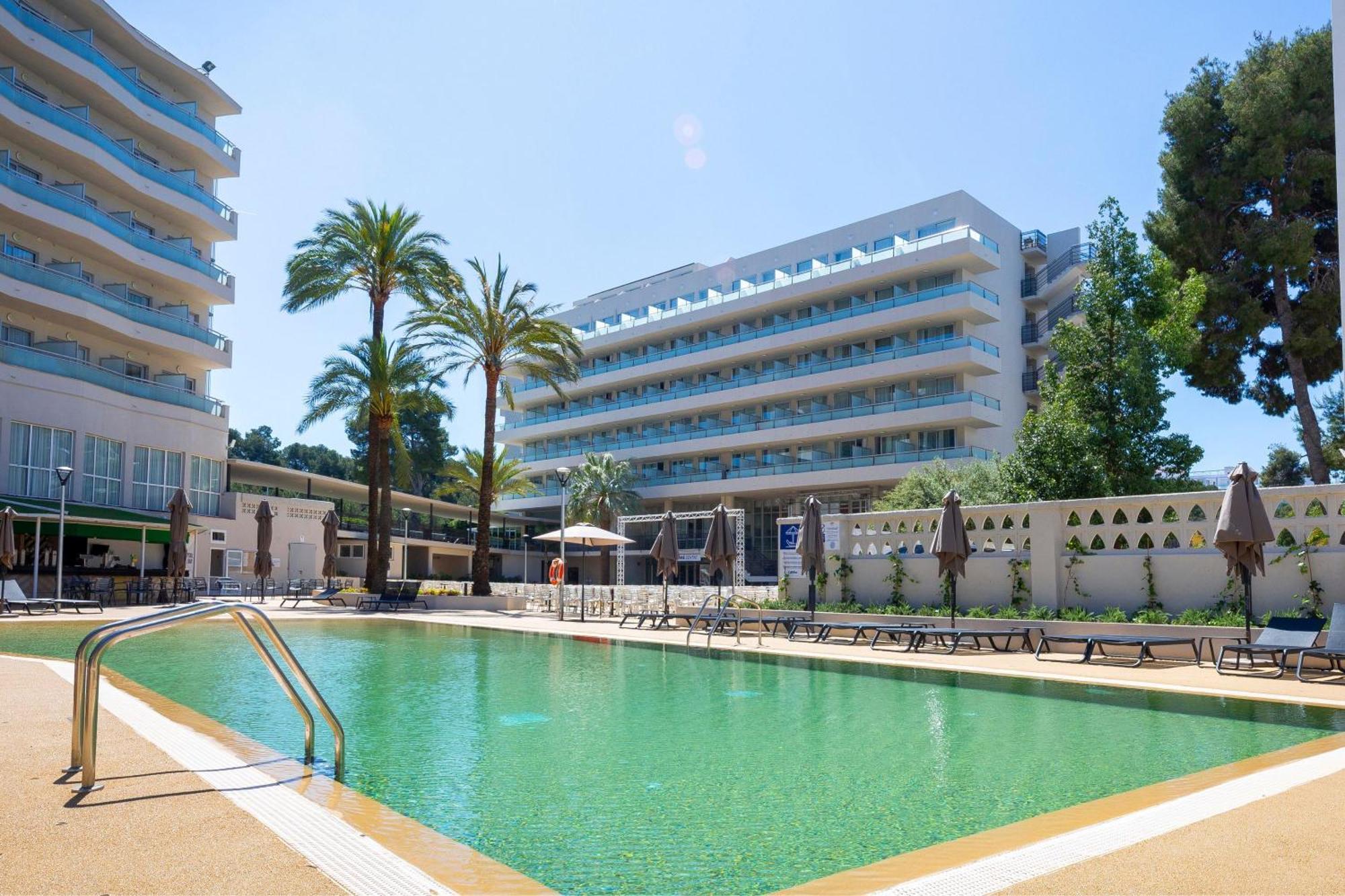 Medplaya Hotel Calypso ซาลอว์ ภายนอก รูปภาพ