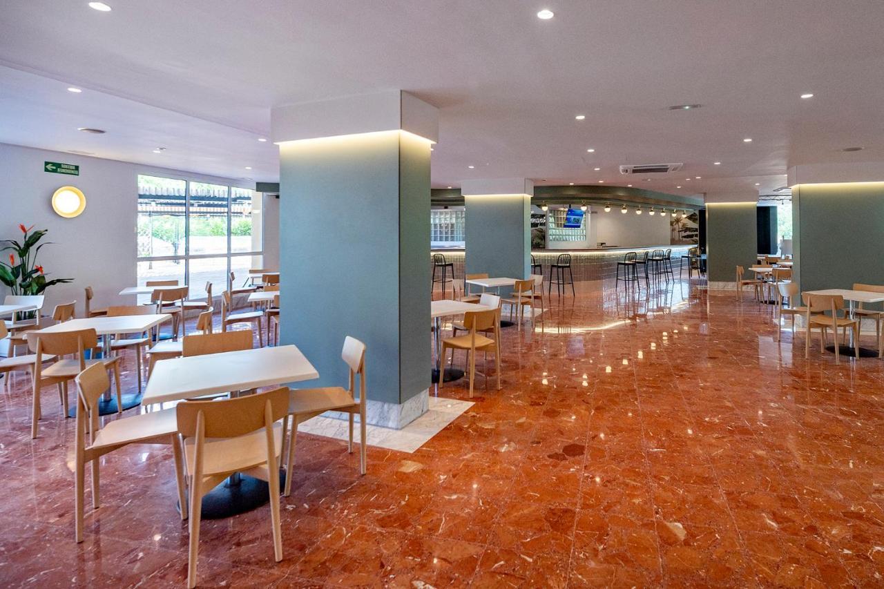 Medplaya Hotel Calypso ซาลอว์ ภายนอก รูปภาพ